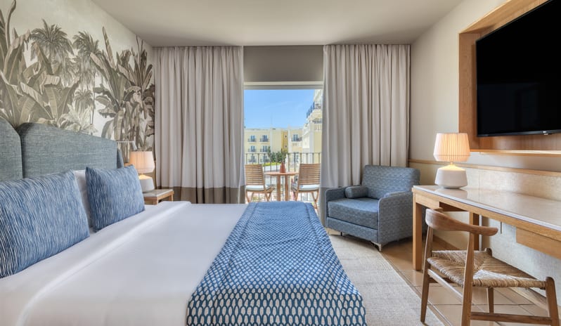 Tropical Family Retreat